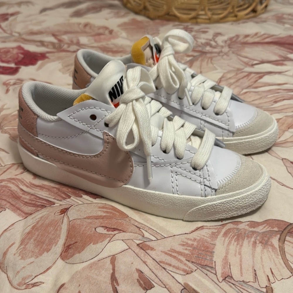Nike Blazer Low Jumbo ‘White Pink’